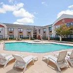 Days Inn & Suites By Wyndham Corpus Christi Central 